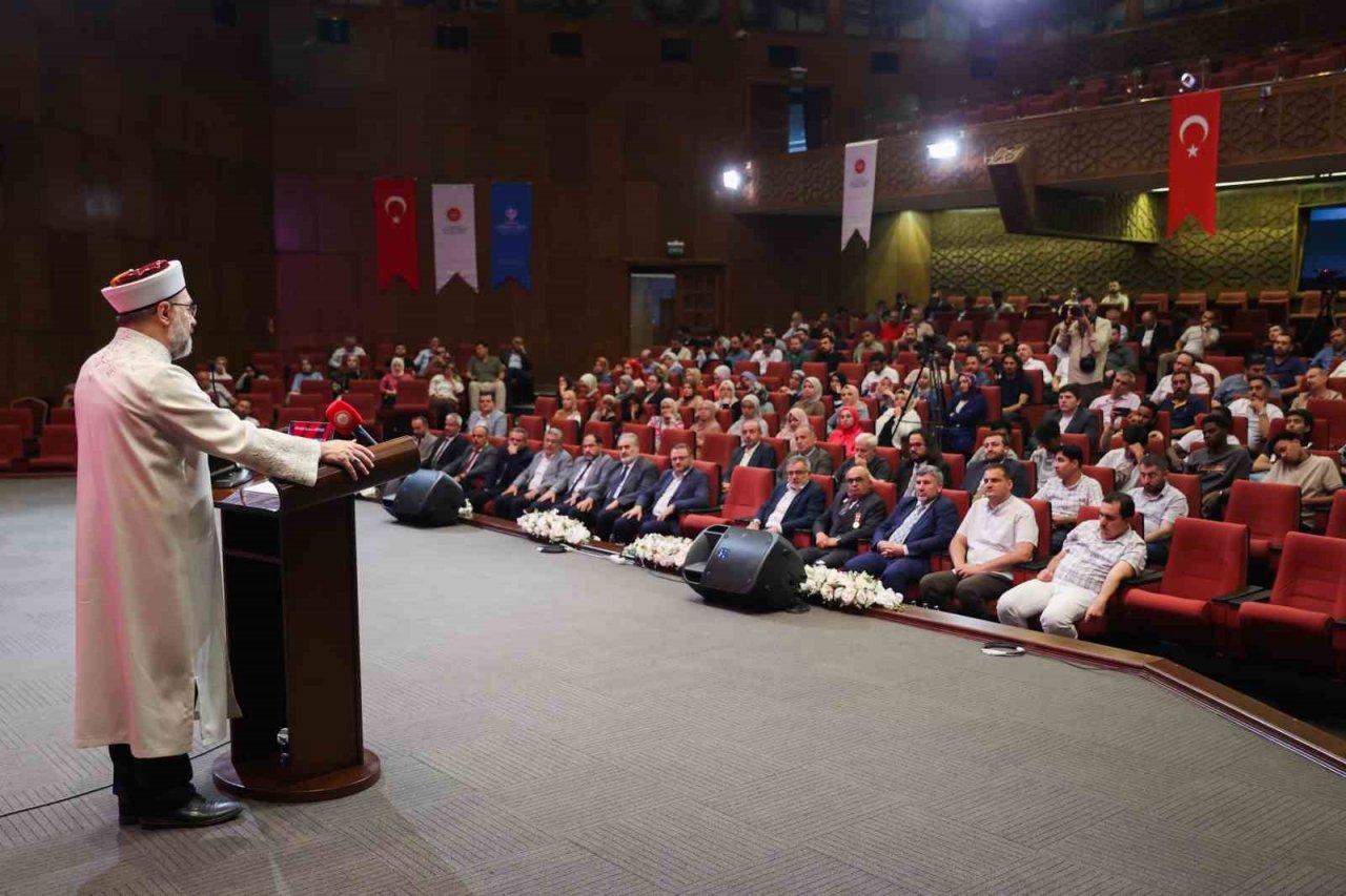 Diyanet İşleri Başkanı Erbaş: “Birlik ve beraberliğimizi zedeleyen anlayışlar asla İslami olamaz”