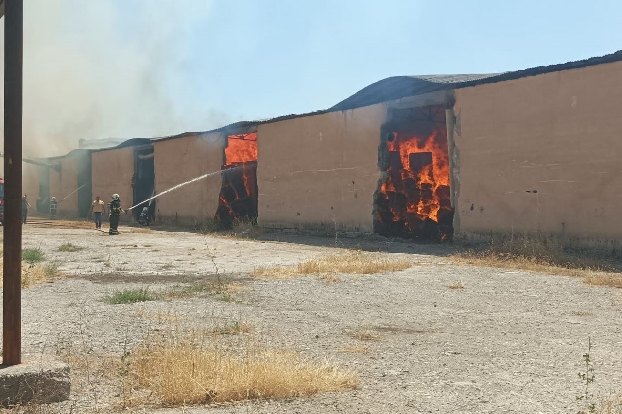 Diyarbakır’da tekstil fabrikasında yangın: Zarar 100 milyon TL