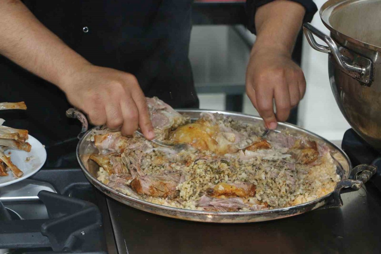 Diyarbakır’ın yöresel yemekleri İnovasyon Merkezi’nde tanıtıldı