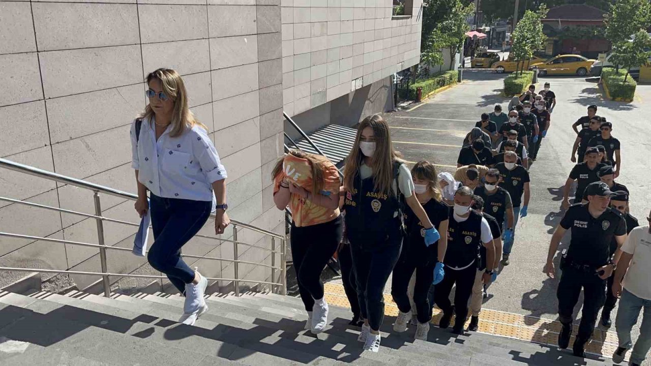 Eskişehir merkezli 7 ilde fuhuş operasyonu: 14 gözaltı