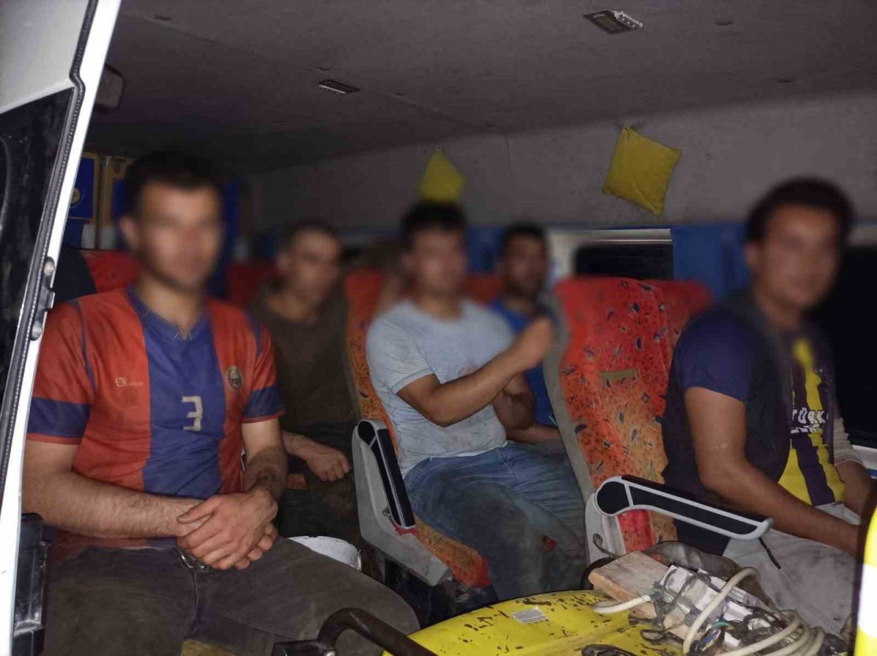 Yakalanan düzensiz göçmenlere 72 bin 50 lira idari para cezası verildi