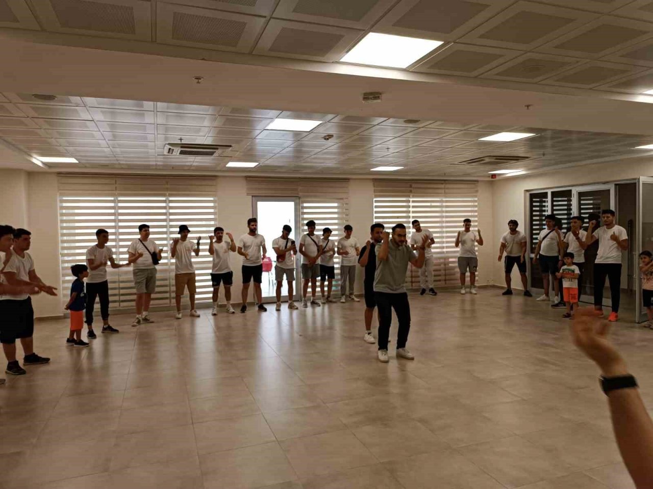 Gönüllü gençler ’AnadoluyuzBİZ’ projesi çerçevesinde Muğla’ya geldi