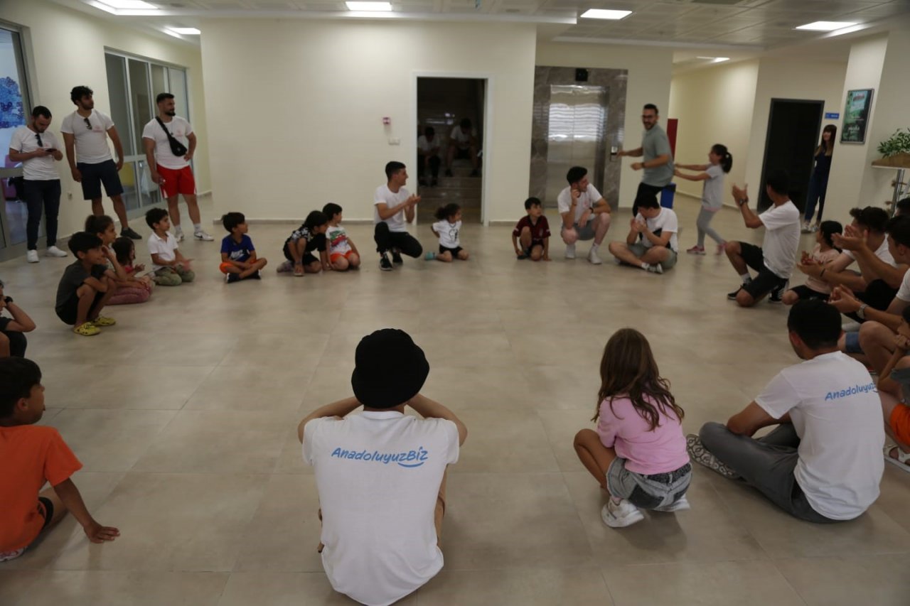 Gönüllü gençler ’AnadoluyuzBİZ’ projesi çerçevesinde Muğla’ya geldi