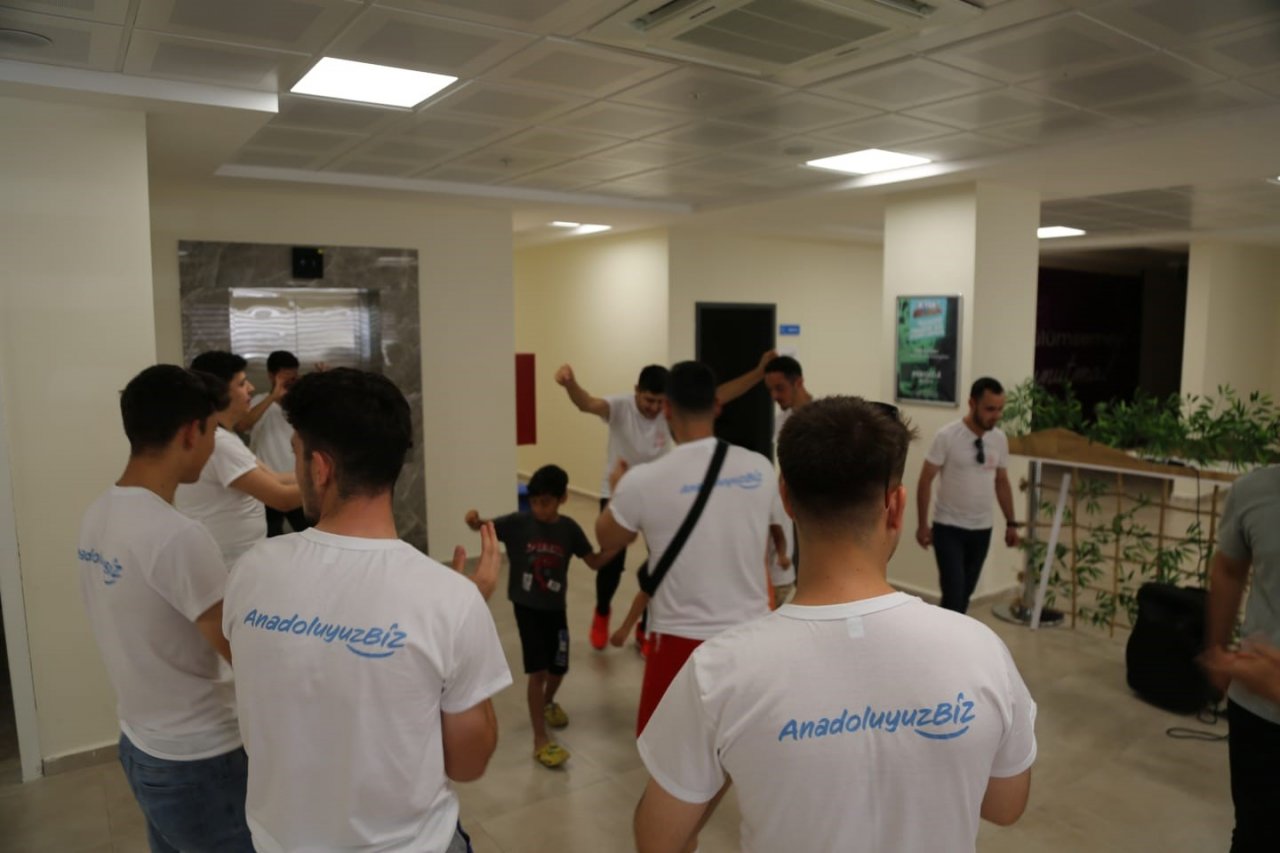Gönüllü gençler ’AnadoluyuzBİZ’ projesi çerçevesinde Muğla’ya geldi