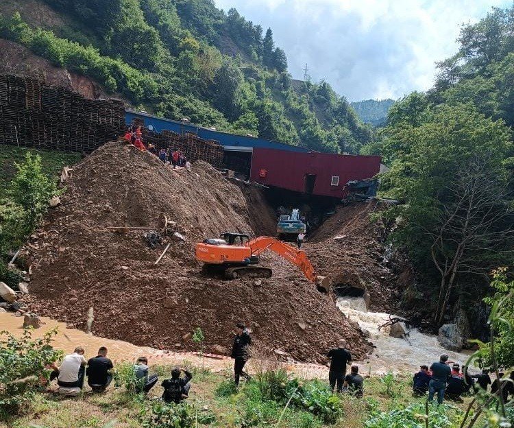 Giresun’da 1 kişinin öldüğü göçük olayında fabrika sahibi tutuklandı