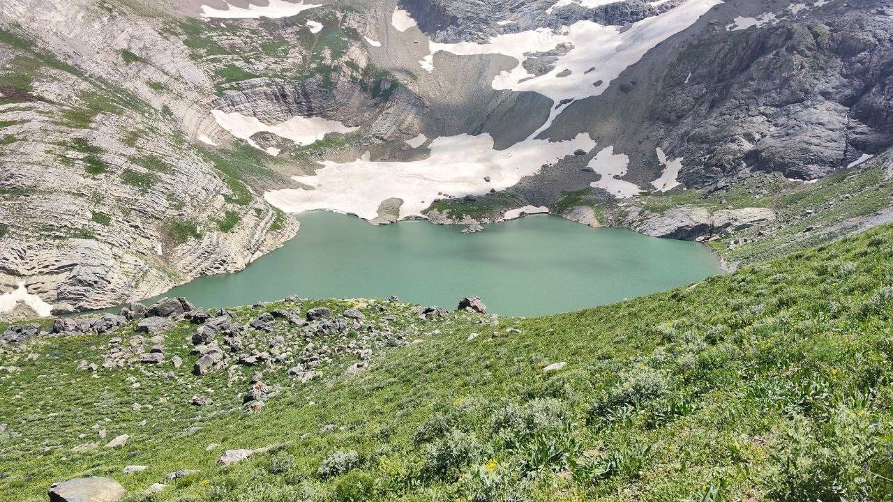 Yüksekova’nın saklı cenneti: Orşe Şelalesi