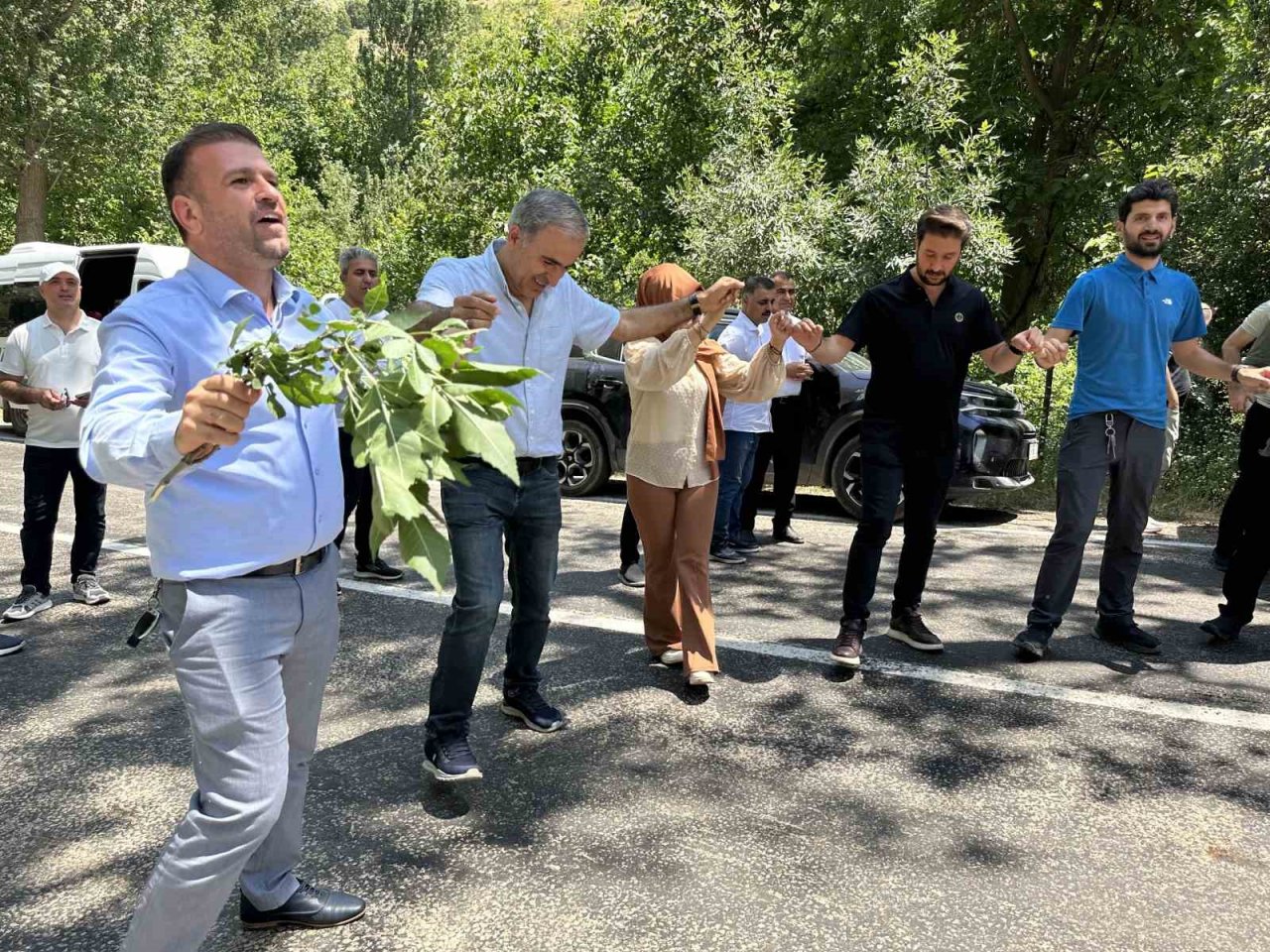 Irak heyeti Amazon’a benzettikleri Doski Vadisi’nde