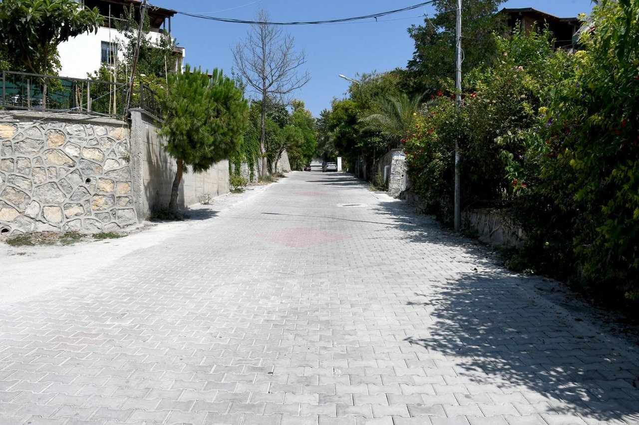 Kadınlar Denizi Mahallesi’nde 44 bin metrekarelik yol yenileniyor