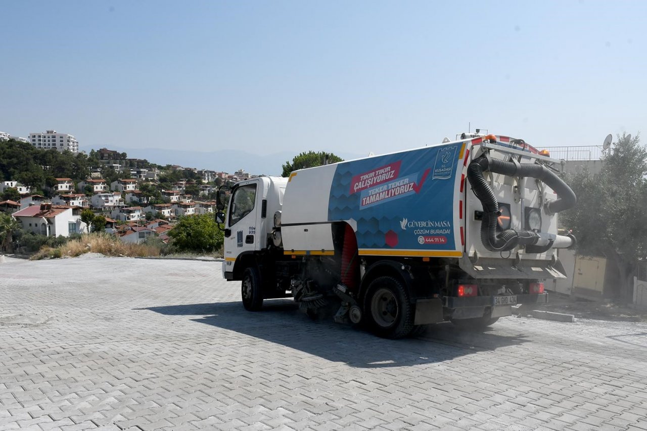 Kadınlar Denizi Mahallesi’nde 44 bin metrekarelik yol yenileniyor