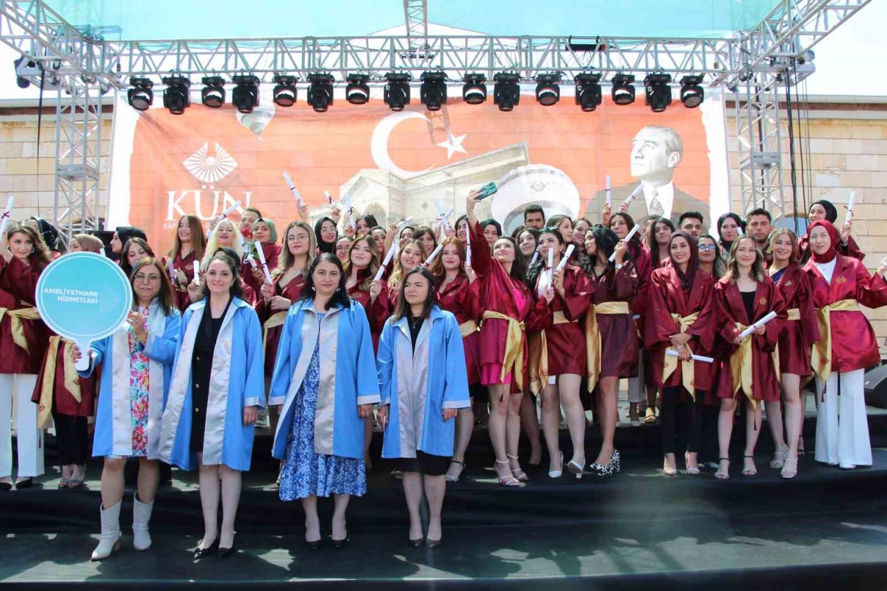KÜN’den gururlandıran mezuniyet