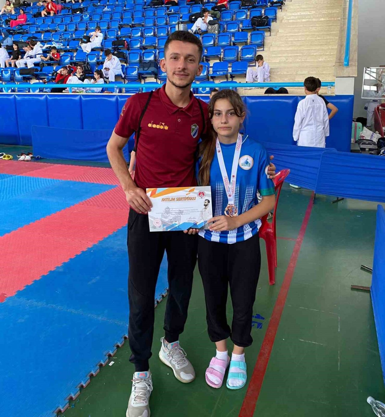 Kartepe’nin sporcuları Çanakkale’den derecelerle döndü