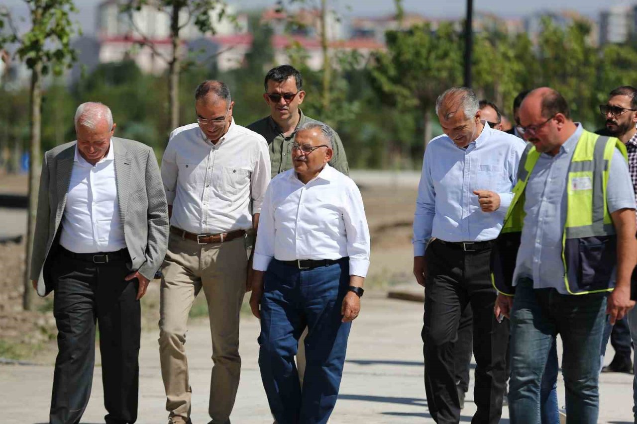 Başkan Büyükkılıç Recep Tayyip Erdoğan Millet Bahçesi’ndeki Çalışmaları İnceledi