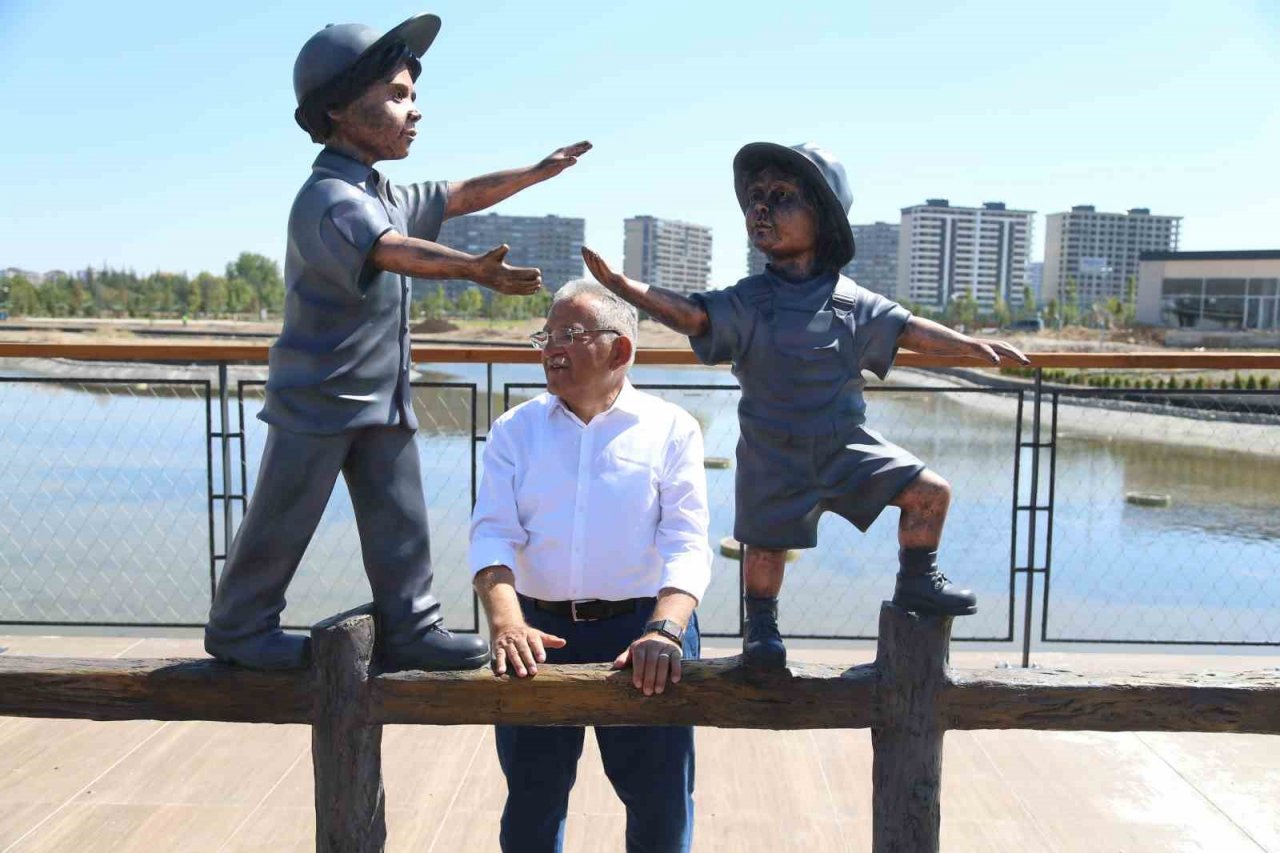 Başkan Büyükkılıç Recep Tayyip Erdoğan Millet Bahçesi’ndeki Çalışmaları İnceledi