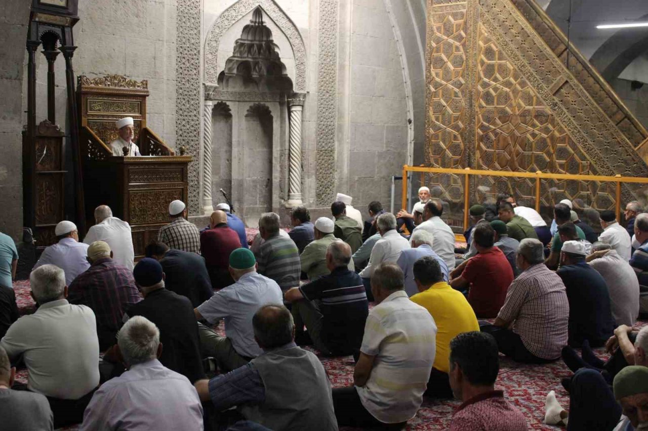 Kayseri’de 15 Temmuz şehitleri için mevlit okundu