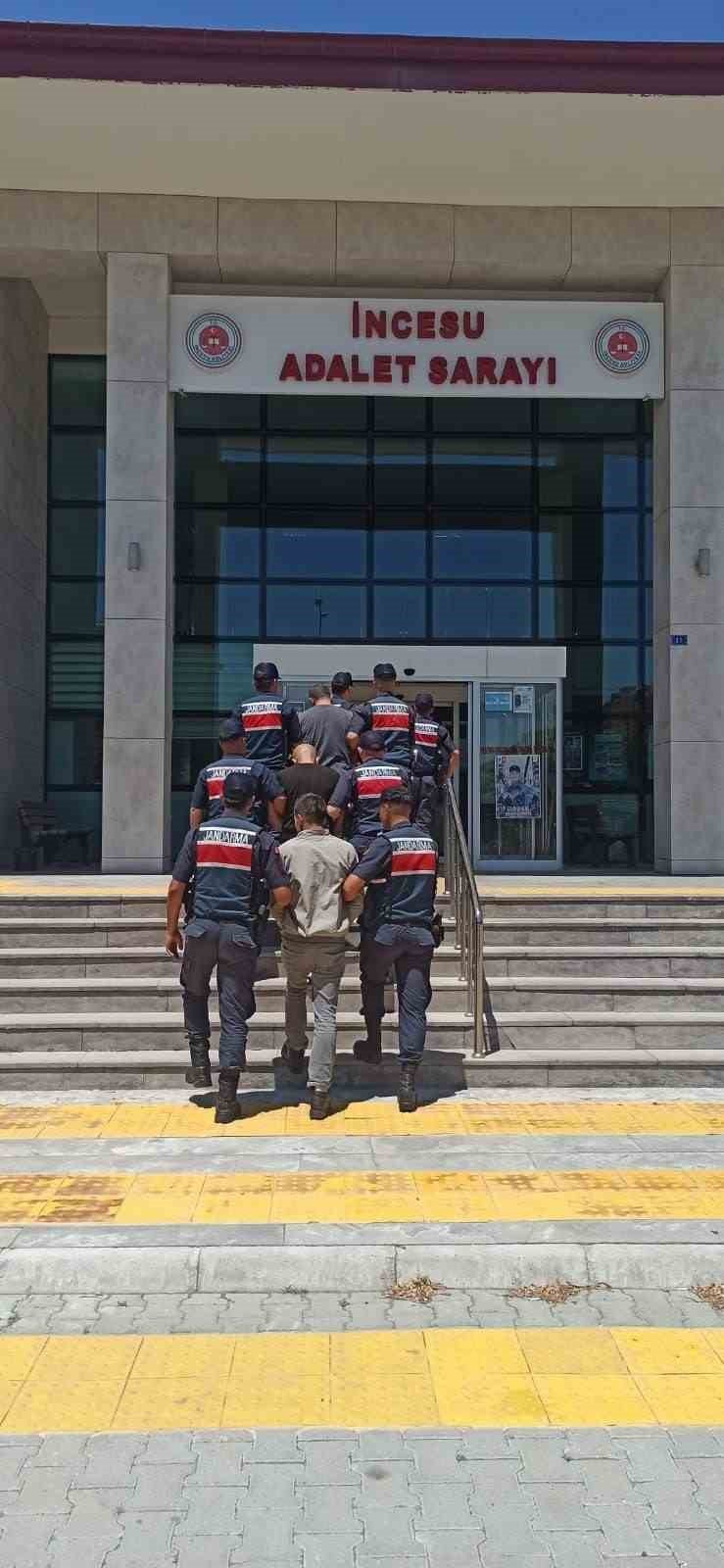 Kayseri’de bağ evinden hırsızlık yapan 2 şahıs tutuklandı