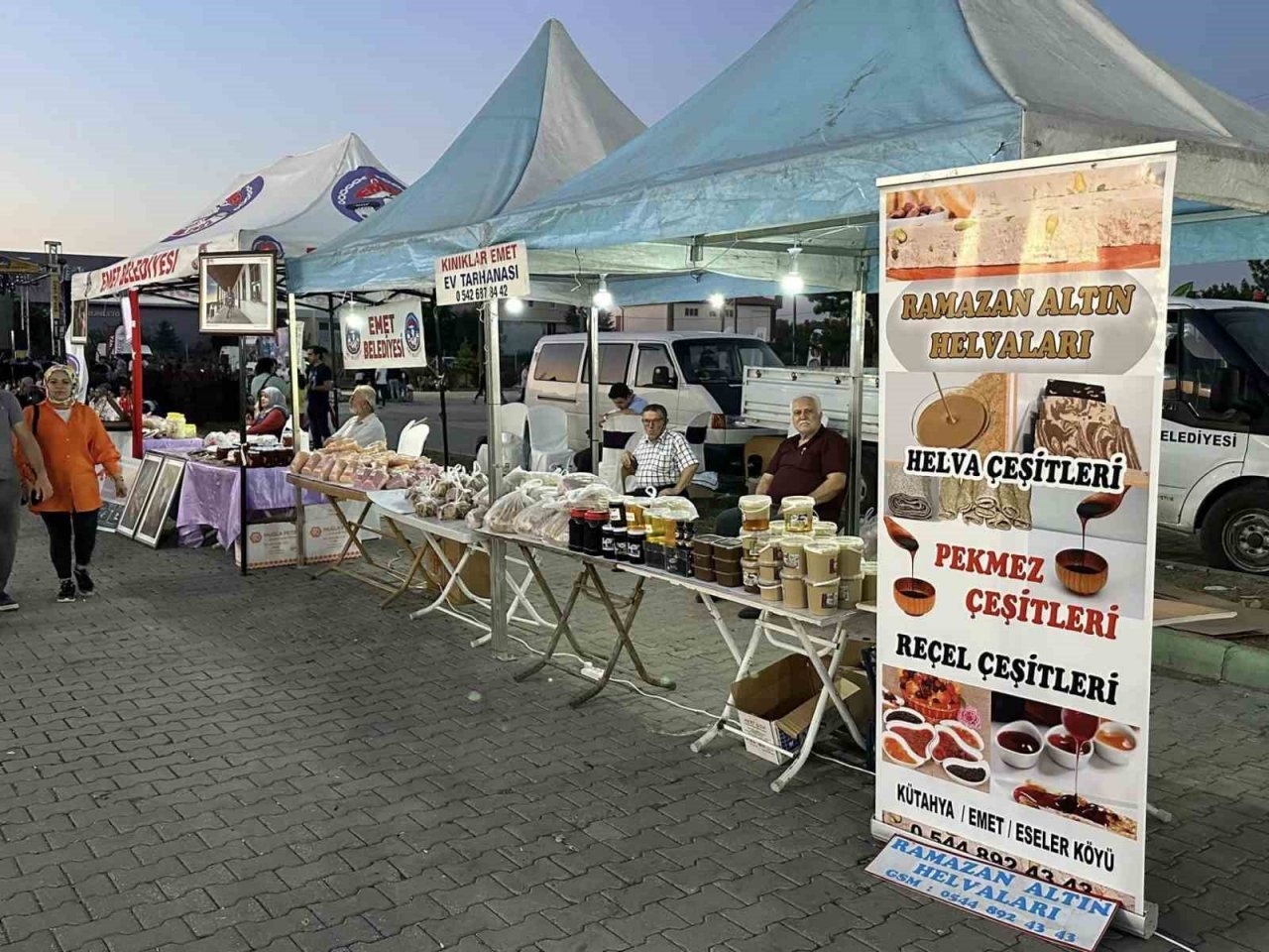 Kütahya festivalinde Emet’in yöresel ürünleri tanıtıldı