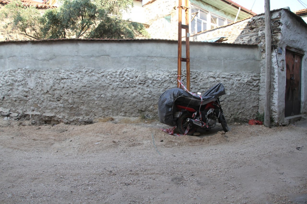 Doğal gaz için kazılan çukur genç kızın hayatını kararttı