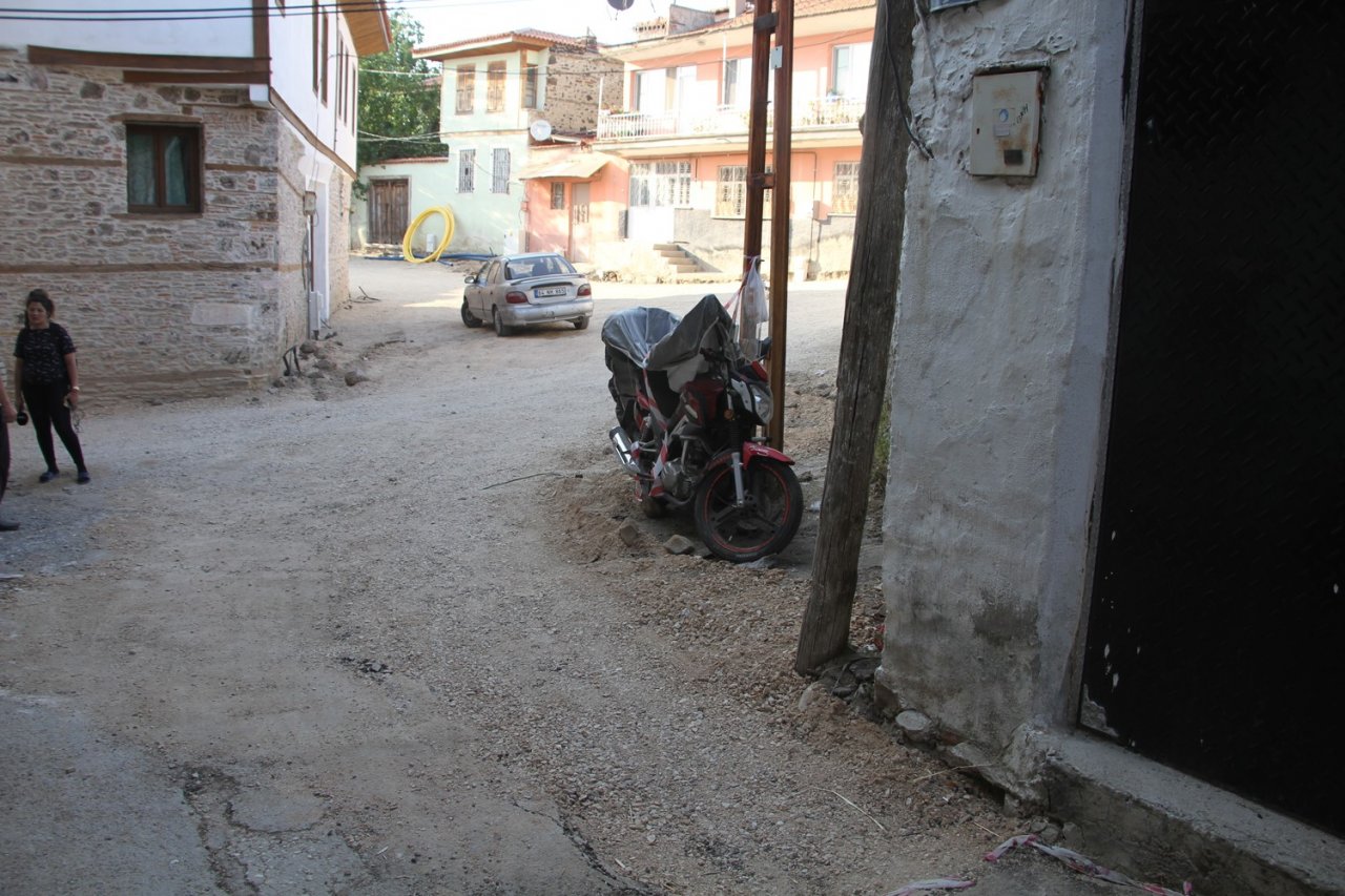 Doğal gaz için kazılan çukur genç kızın hayatını kararttı