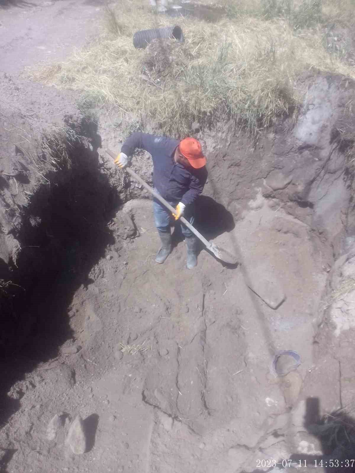 Özel İdare ekipleri köylerde ki çalışmalarına devam ediyor