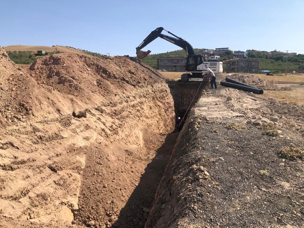 Siirt Belediyesi altyapı çalışmalarına devam ediyor