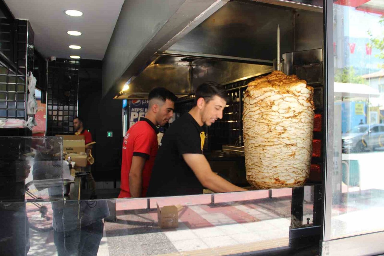 Manisa’da termometreler 50 dereceyi gösterdi