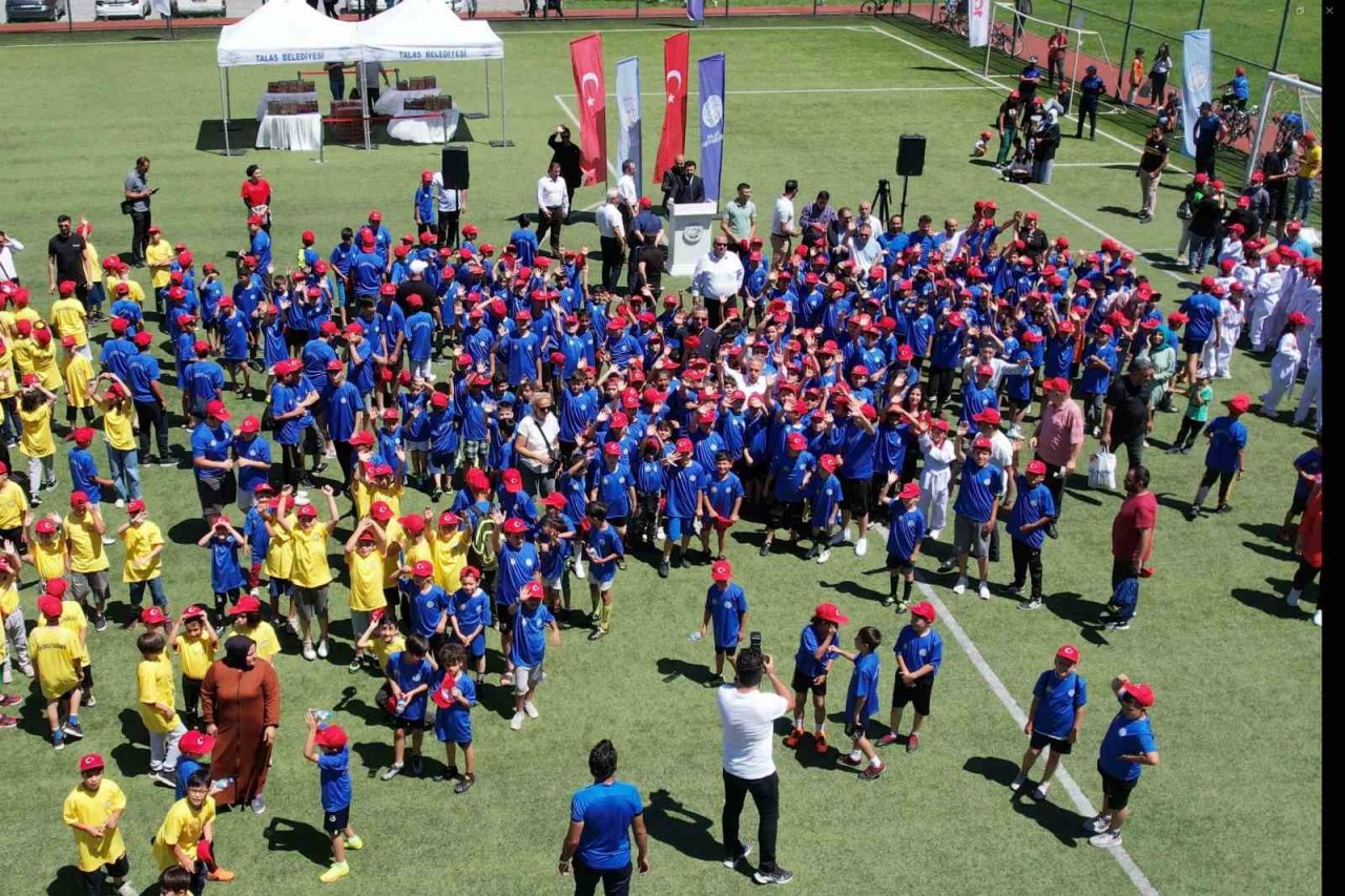 Talas’ta Yaz Spor Kurslarına Coşkulu Açılış