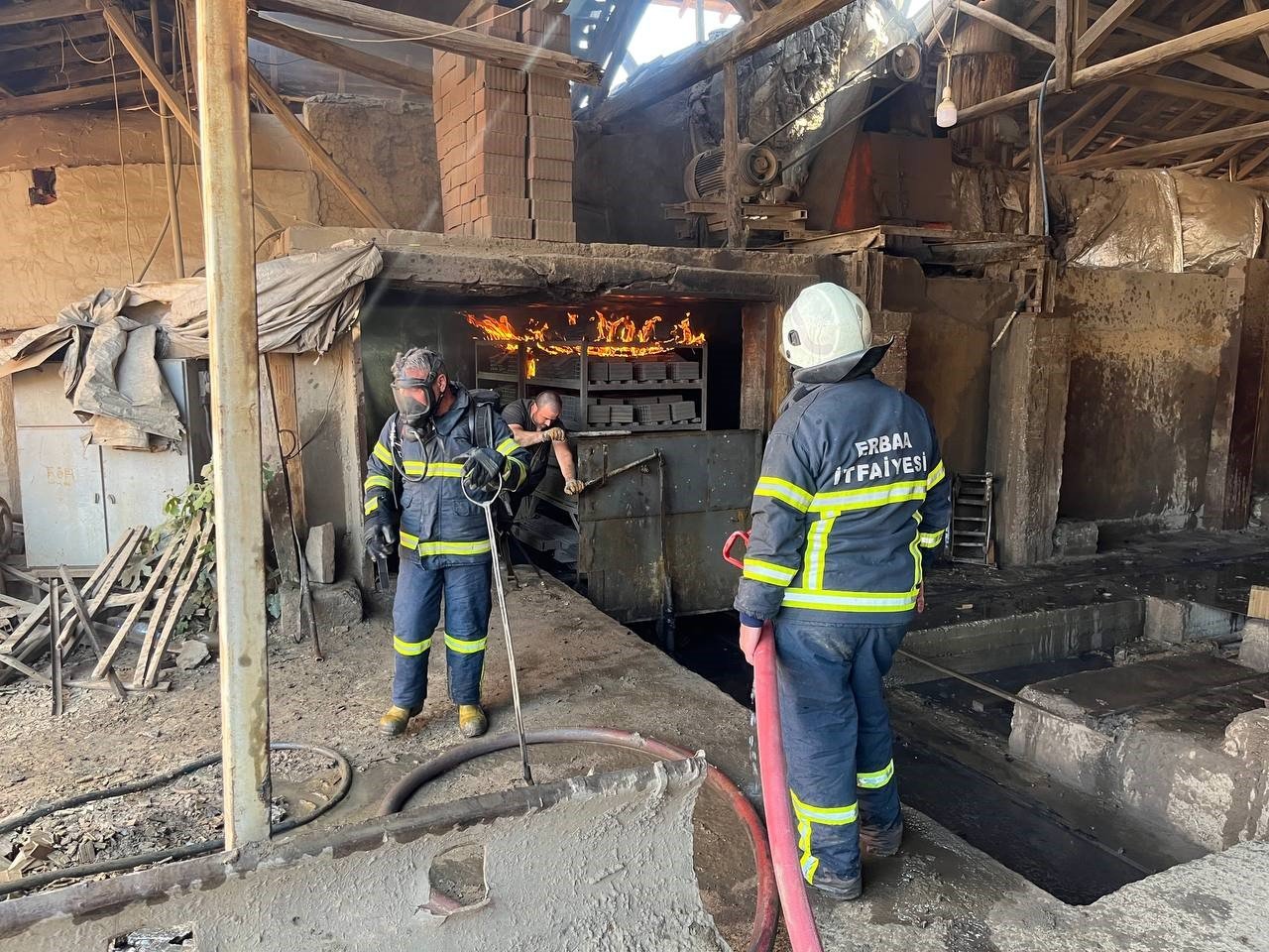 Tokat’ta fabrikada çıkan yangın korkuttu