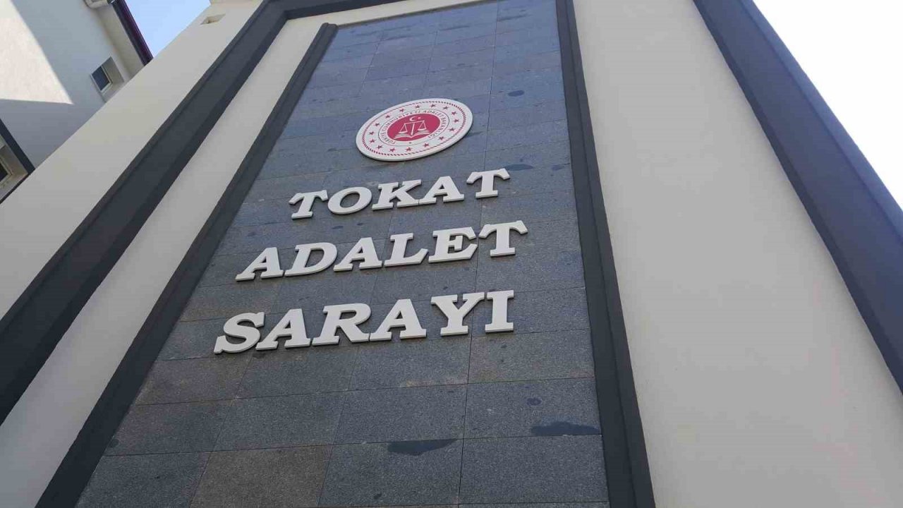 "Kendi kendini bıçakladı" dediler, çıkarıldıkları mahkemece tutuklandılar