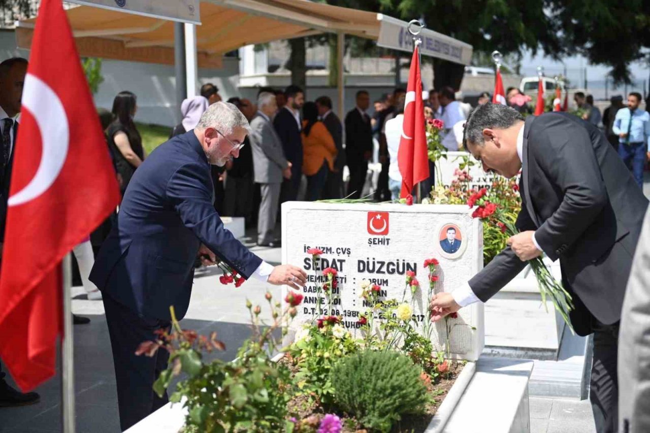 Çorum protokolünden şehitlik ziyareti