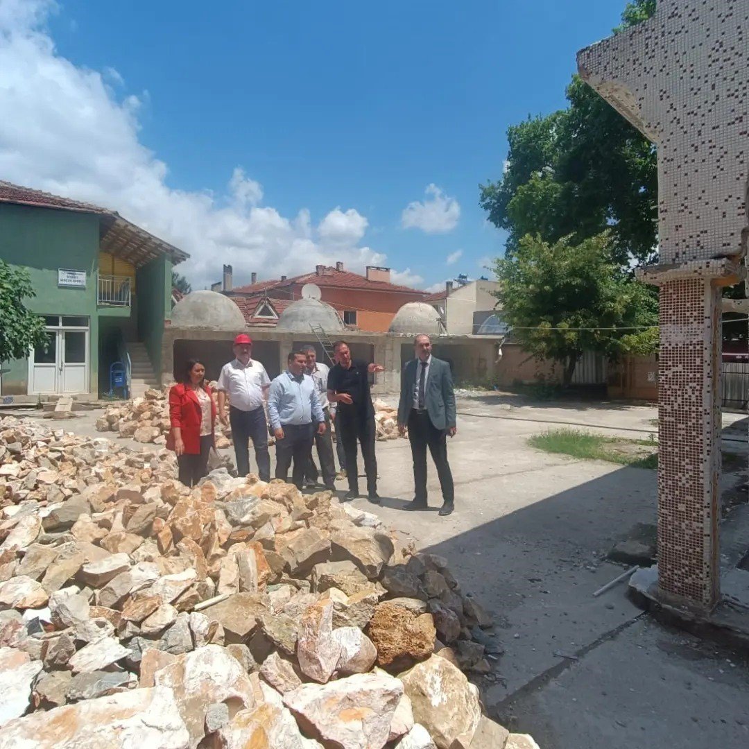 1665 yılında Kara Mustafa Paşa tarafından yaptırılan cami restorasyon ediliyor
