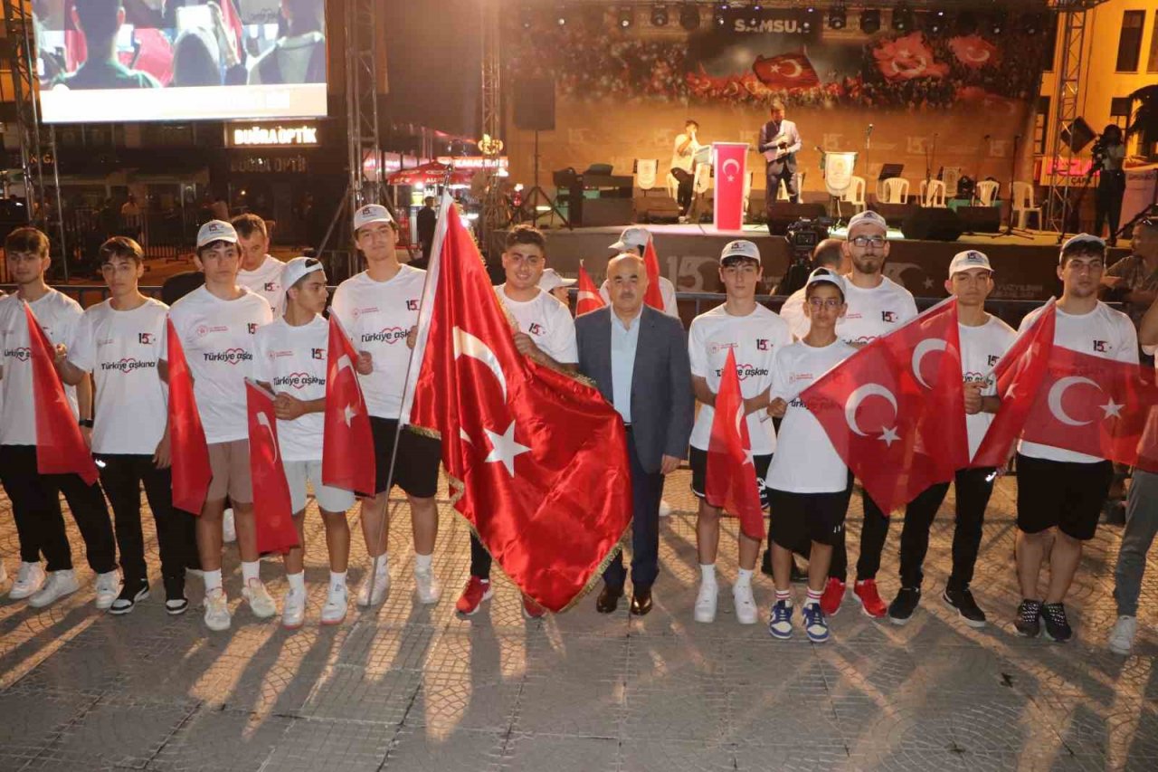 Samsun, 15 Temmuz şehitleri ve gazilerini unutmadı