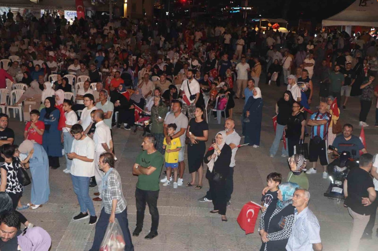 Samsun, 15 Temmuz şehitleri ve gazilerini unutmadı
