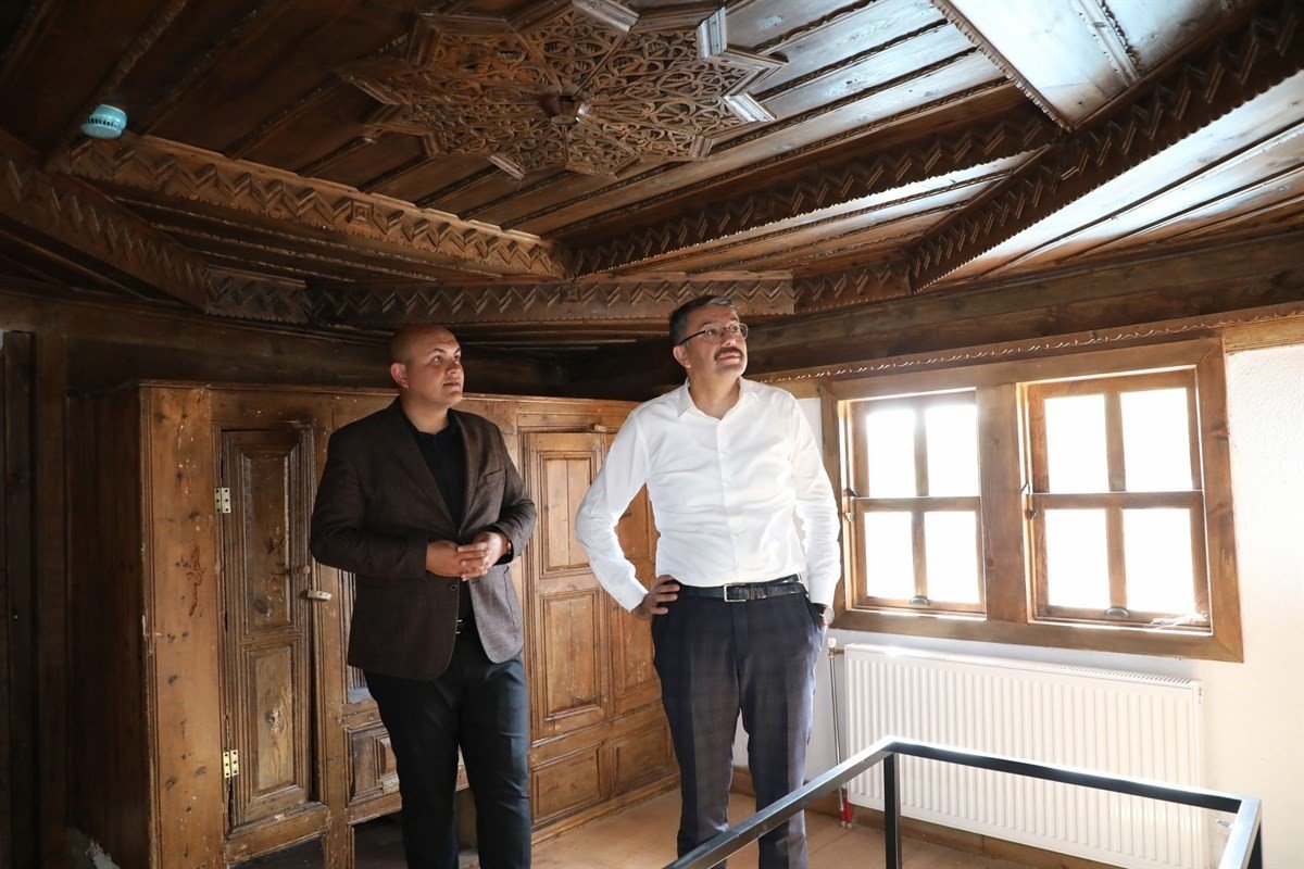 Aizanoi’deki tarihi konaklar kurtarıldı