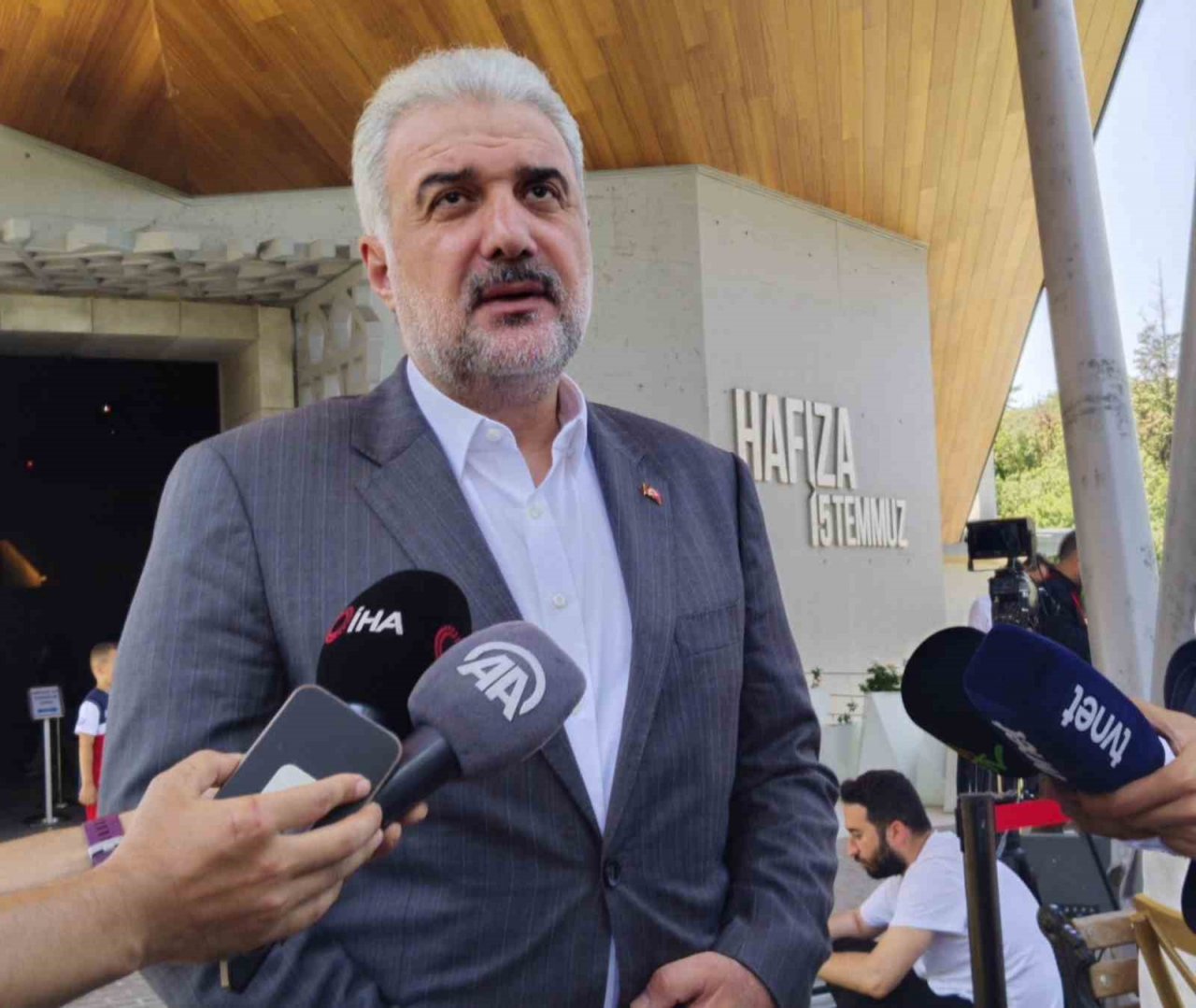 AK Parti İstanbul İl Başkanı Kabaktepe: "’Amasız ve fakatsız iktidarda kim olursa olsun darbenin de, terörün de karşısındayız’ diyebilme cesaretini göstermelerini istiyoruz"