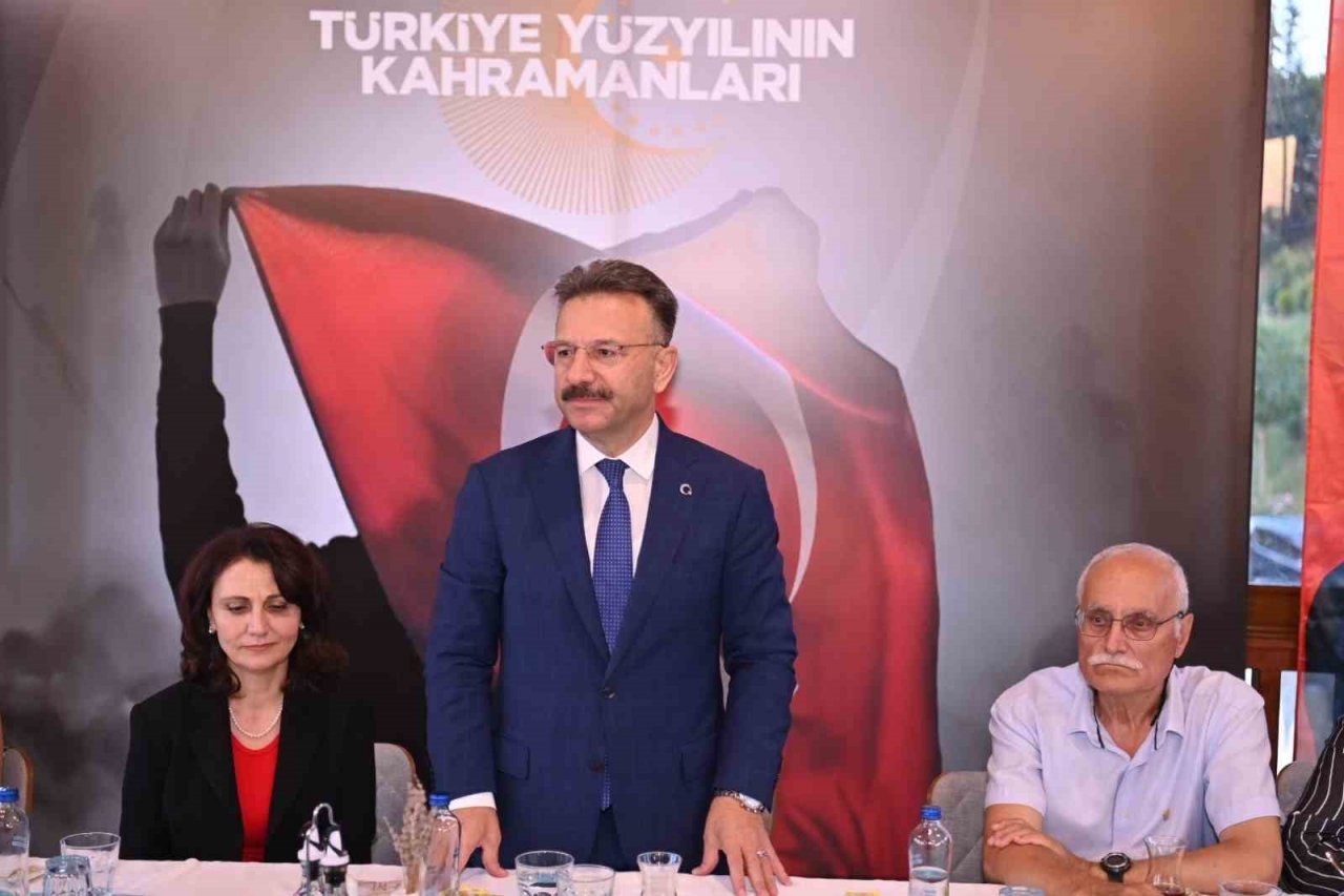 Vali Aksoy şehit aileleri ve gaziler ile yemekte bir araya geldi