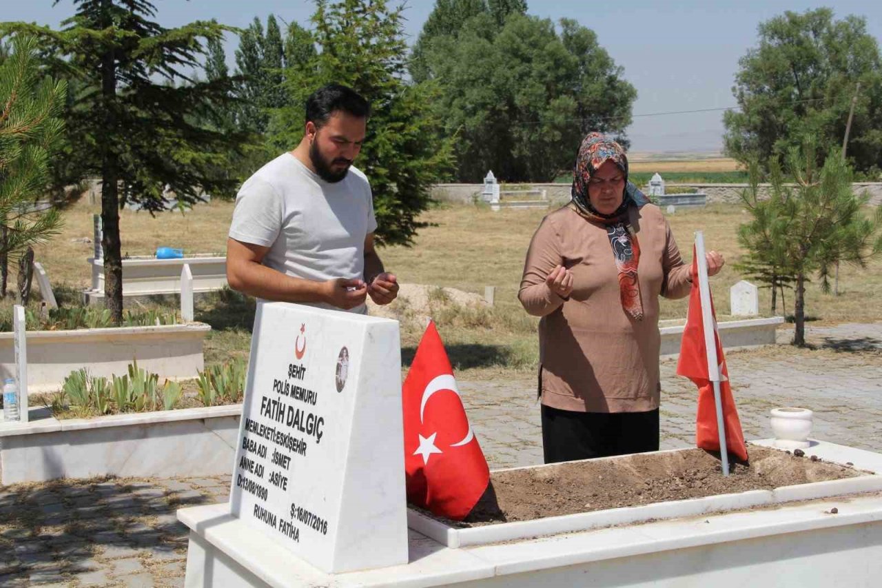 15 Temmuz şehidinin annesi “Üzüntülü ama gururluyum"