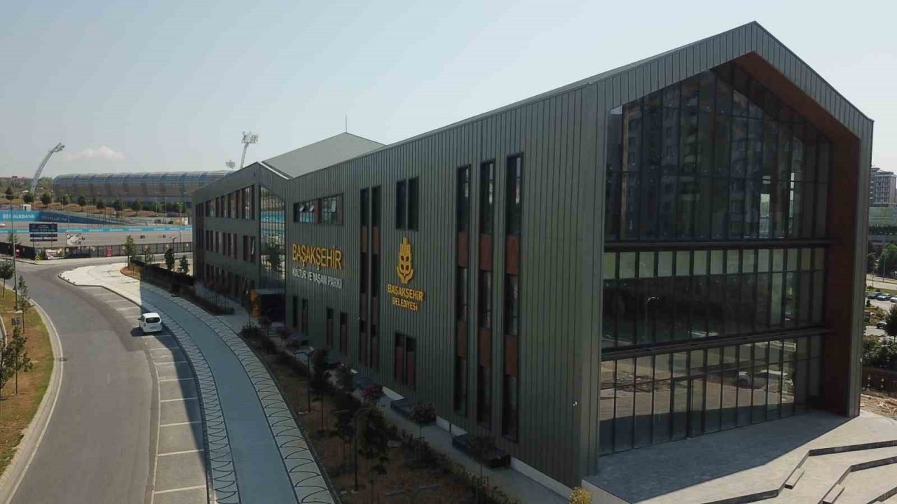 Başakşehir’in en büyük kültür ve yaşam merkezi kapılarını açıyor