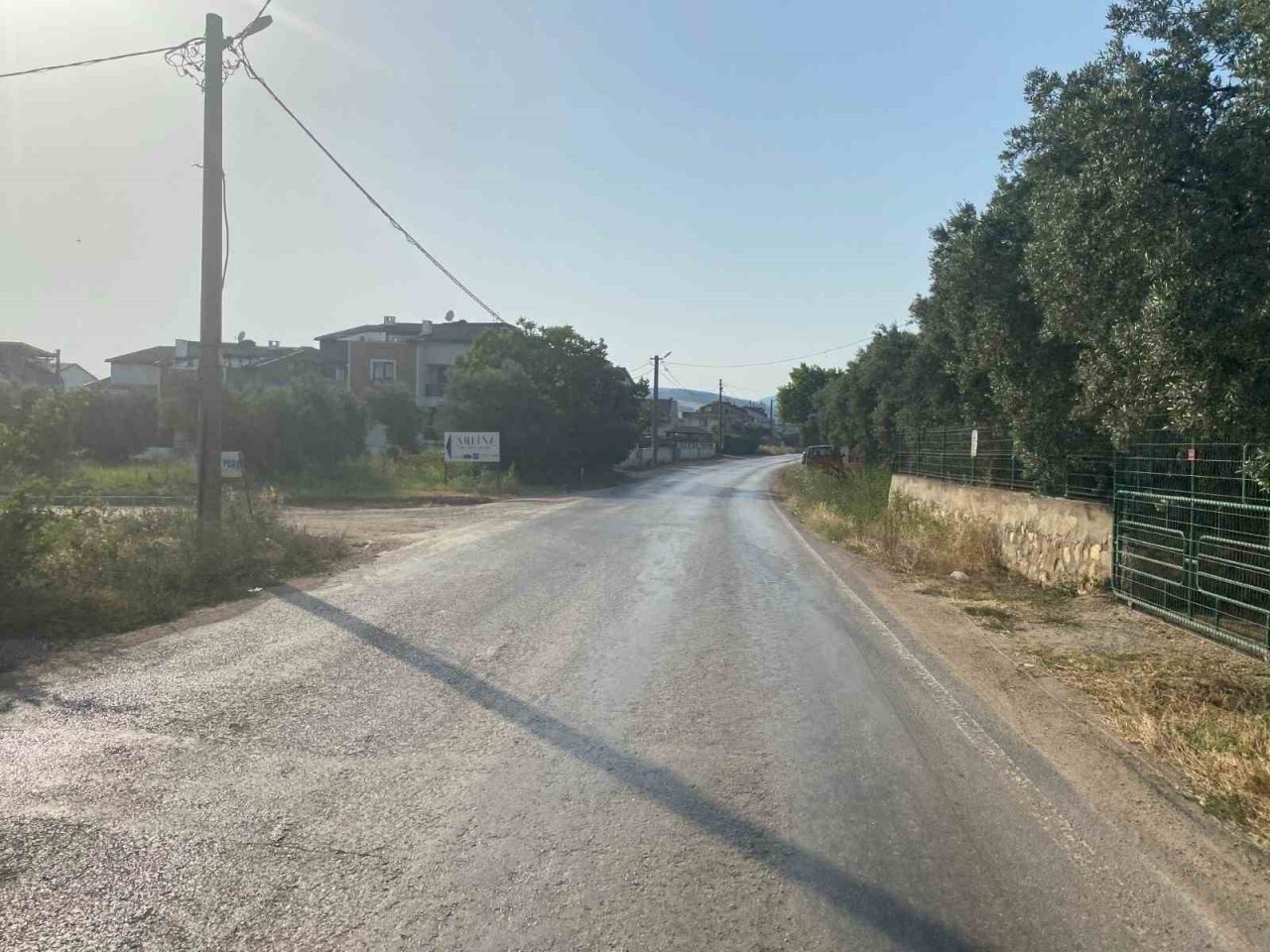 Çizgisiz Erdek-Ocaklar karayolu tehlike saçıyor