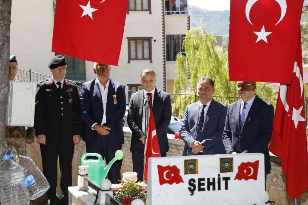 Gümüşhane’de 15 Temmuz Demokrasi ve Milli Birlik Günü 7. yılında çeşitli etkinliklerle kutlanıyor