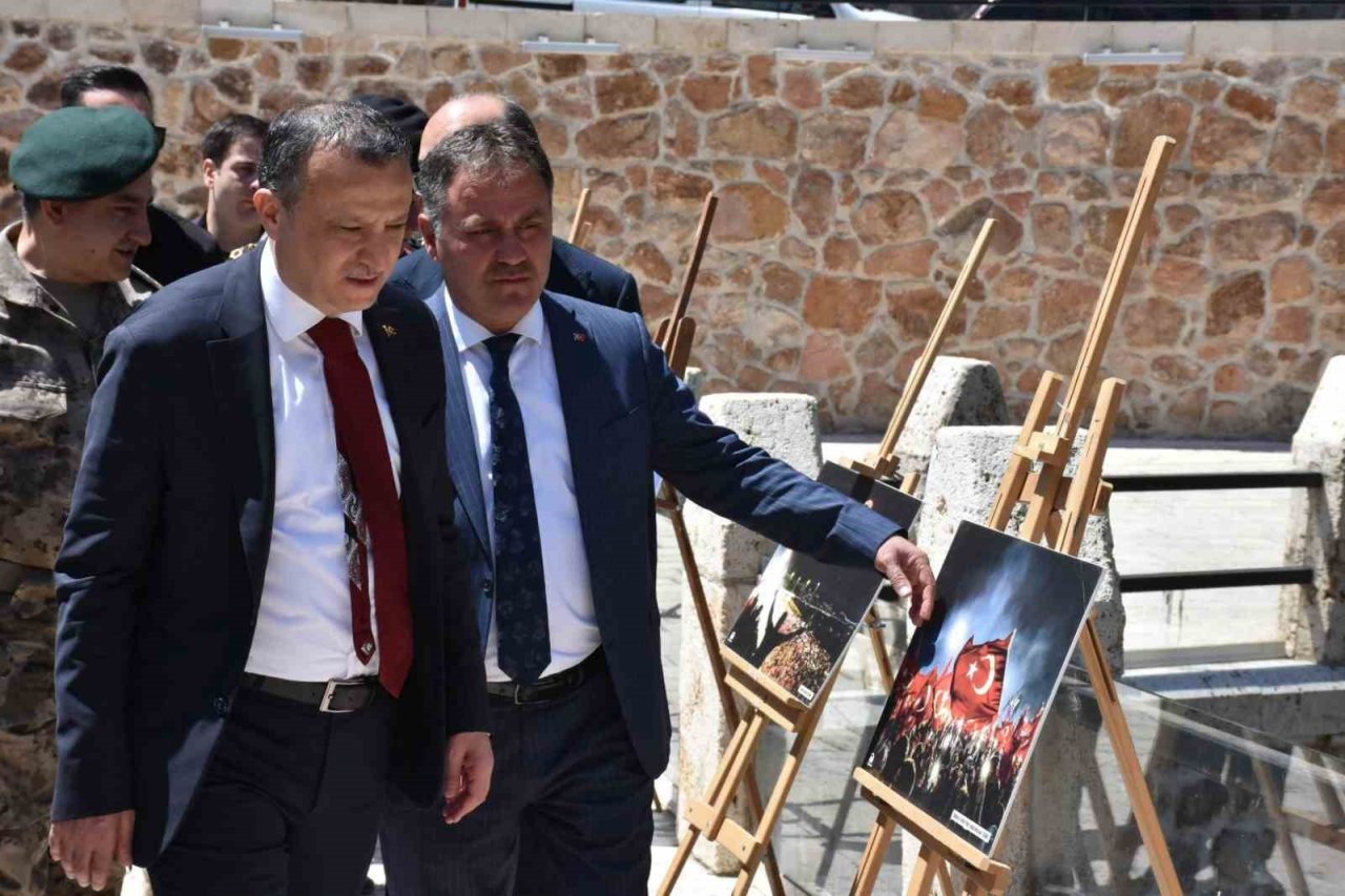 Gümüşhane’de 15 Temmuz Demokrasi ve Milli Birlik Günü 7. yılında çeşitli etkinliklerle kutlanıyor