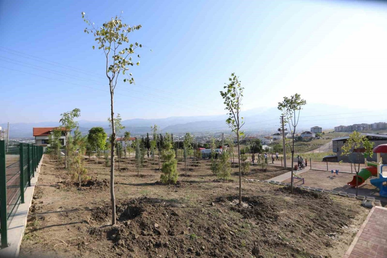 İnegöl’de 600 fidan 15 Temmuz şehitleri için dikildi