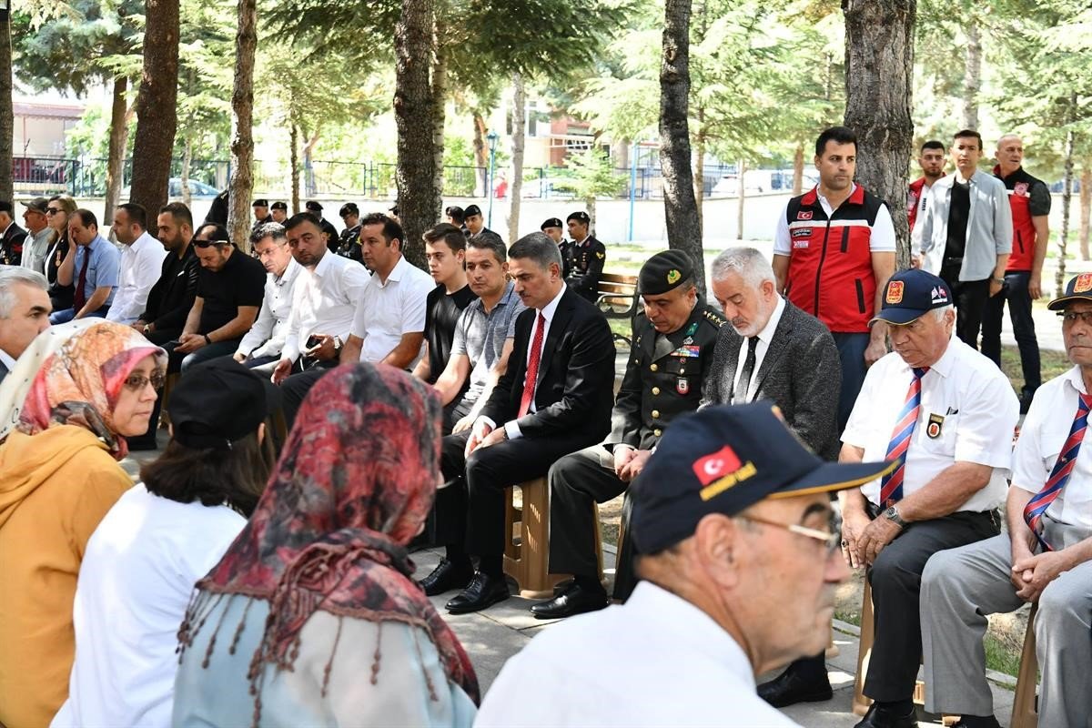 Isparta’da 15 Temmuz’un 7. yıl dönümünde şehitler anıldı