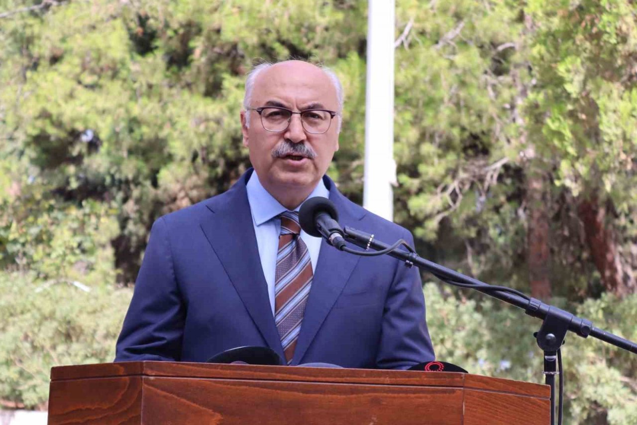 15 Temmuz şehitleri İzmir’de dualarla anıldı