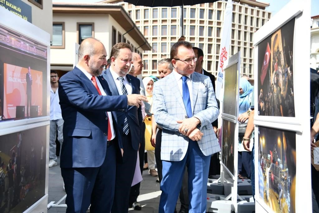 Karesi’de Türkiye yüzyılının kahramanları anıldı