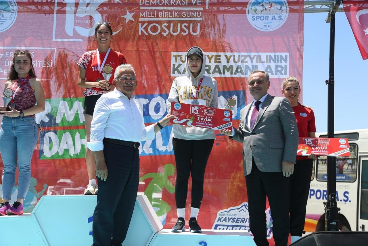 Kayseri’de 15 Temmuz Demokrasi ve Milli Birlik Günü Koşusu Düzenlendi