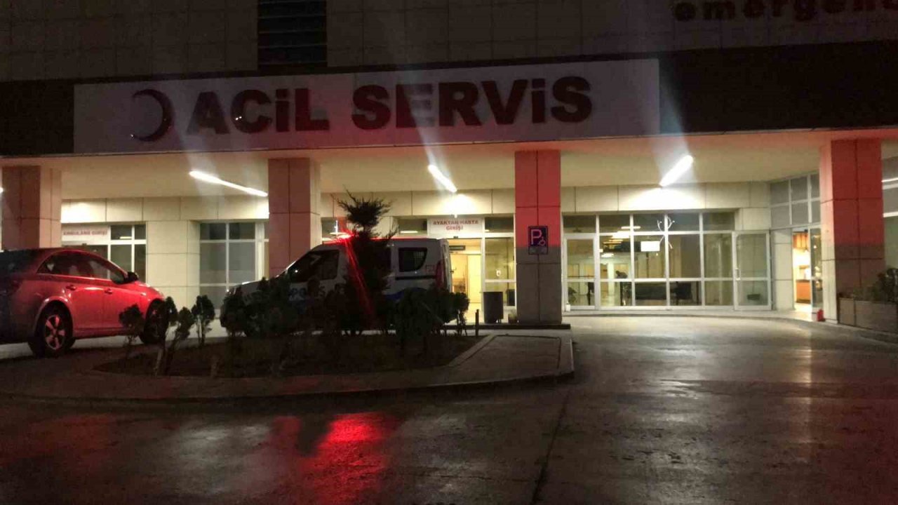 Gece kulübünde başlayan kavga sokağa taştı: 1 kişi bıçaklanarak yaralandı