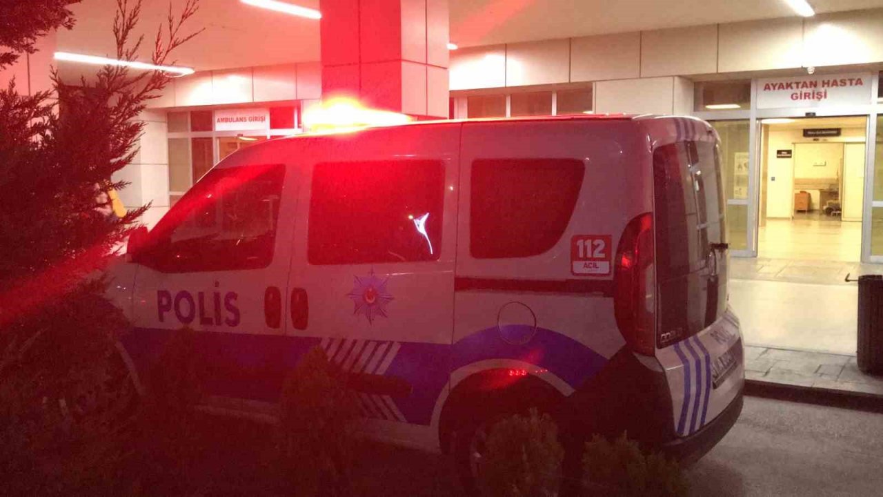 Gece kulübünde başlayan kavga sokağa taştı: 1 kişi bıçaklanarak yaralandı