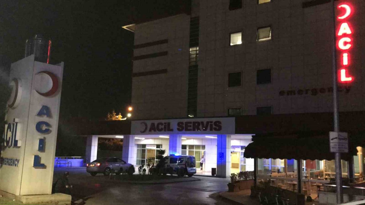 Gece kulübünde başlayan kavga sokağa taştı: 1 kişi bıçaklanarak yaralandı