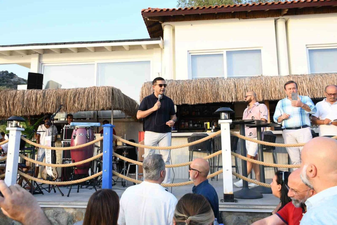 Kuşadası’nda güneşin en güzel battığı yerde caz notaları yükseliyor