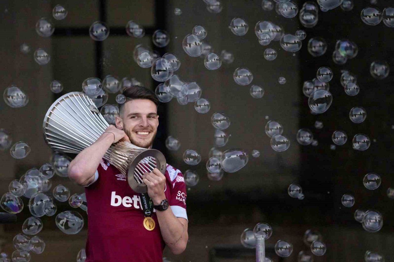 West Ham United, Declan Rice’ın kulüpten ayrıldığını açıkladı